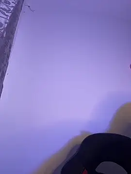 Snapshot of VIOLET_EF chatting on 11/09/25, 08:07 VIOLET EF online show from 11/09/25, 08:07