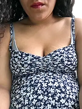 Snapshot of Blackgiirll chatting on 11/10/25, 05:23 Blackgiirll online show from 11/10/25, 05:23