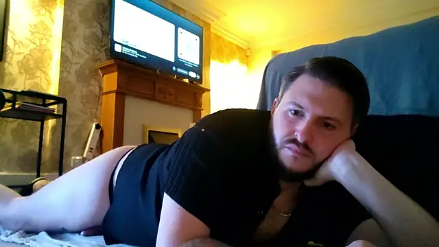 Dragonite2626 online show from 11/18/25, 02:06