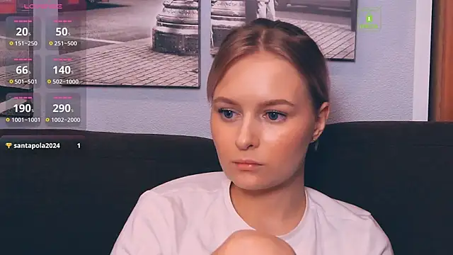 LunaAstra online show from 11/09/25, 03:54