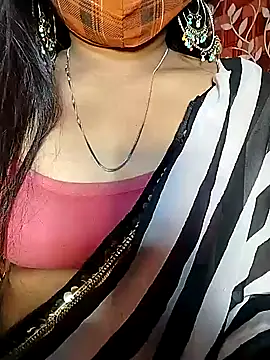 Snapshot of neha_singhh143 chatting on 11/20/25, 06:07 neha singhh143 online show from 11/20/25, 06:07