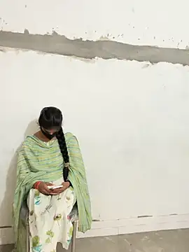 Snapshot of Sunita-collage chatting on 11/10/25, 04:55 Sunita-collage online show from 11/10/25, 04:55