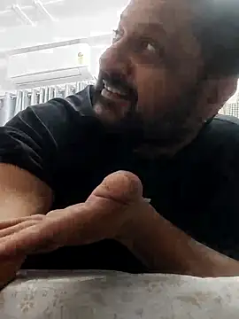 Snapshot of dishant_1686 chatting on 11/08/25, 12:38 dishant 1686 online show from 11/08/25, 12:38