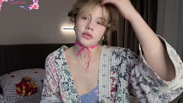 MiroslavaFairy online show from 11/10/25, 06:29