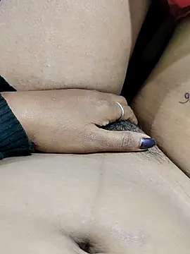 Snapshot of ankitakum8789 chatting on 11/11/25, 07:58 ankitakum8789 online show from 11/11/25, 07:58