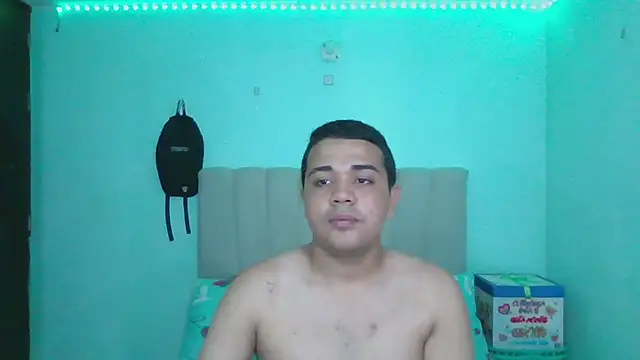 hot boyy11 online show from 11/10/25, 03:27