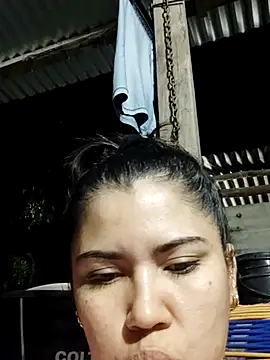 Snapshot of 2siluetas_seductoras chatting on 11/20/25, 09:53 2siluetas seductoras online show from 11/20/25, 09:53