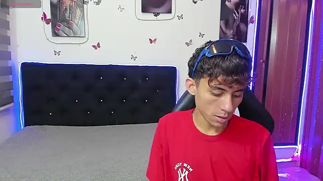 Antonythiago couple online show from 11/15/25, 03:15