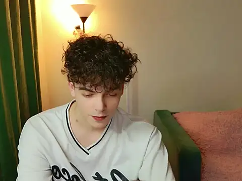 Snapshot of JasonSempler chatting on 11/09/25, 01:20 JasonSempler online show from 11/09/25, 01:20