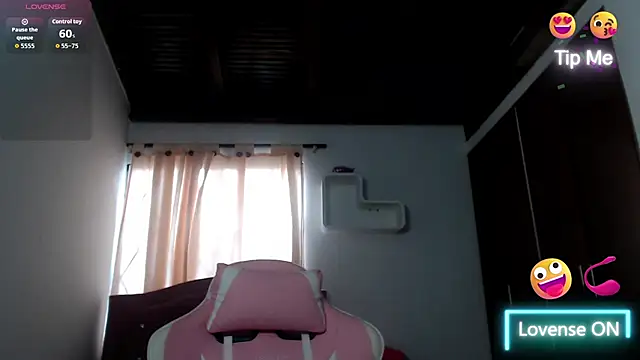 chloe cherry  online show from 11/15/25, 07:54