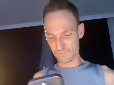 Snapshot of Hotcrazy235 chatting on 11/12/25, 11:36 Hotcrazy235 online show from 11/12/25, 11:36