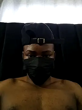 Snapshot of LWAZI_2304 chatting on 11/10/25, 06:01 LWAZI 2304 online show from 11/10/25, 06:01