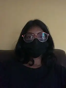 Snapshot of Tamil_Hot_Dharshini chatting on 11/12/25, 12:05 Tamil Hot Dharshini online show from 11/12/25, 12:05