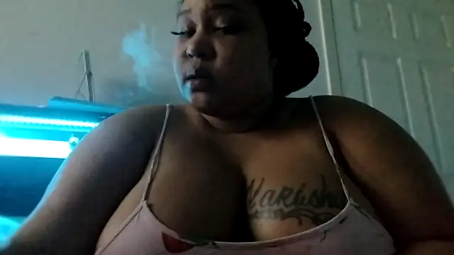 PinkKittyKat2025 online show from 11/25/25, 06:57