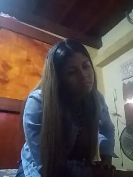 Snapshot of Sol_kissme chatting on 11/11/25, 03:12 Sol kissme online show from 11/11/25, 03:12