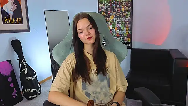 sia moonshine online show from 11/11/25, 10:59