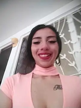 Mihasophia01 online show from 11/17/25, 02:34