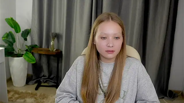 AdalineSheetz online show from 11/11/25, 01:55