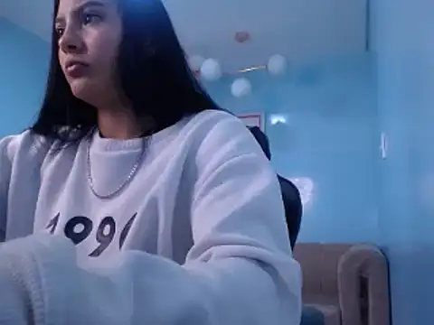 charlotte jhonson t  online show from 11/10/25, 08:41