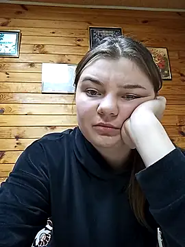 Viktoria kis online show from 11/12/25, 07:24