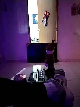 Snapshot of T-a-m-a-y-o- chatting on 11/25/25, 11:16 T-a-m-a-y-o- online show from 11/25/25, 11:16