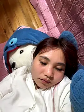 EllyMay22 online show from 11/12/25, 02:50