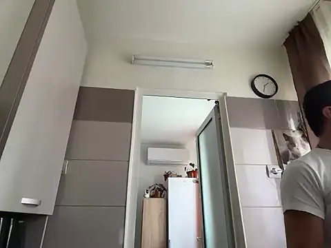 Snapshot of Tarkan19xxxx chatting on 11/12/25, 11:32 Tarkan19xxxx online show from 11/12/25, 11:32