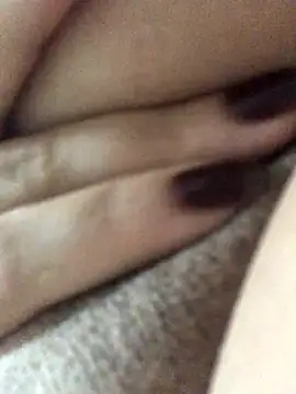  - - -sthefany - - - online show from 11/14/25, 07:29