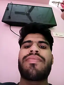 Snapshot of hotyyyyjonny chatting on 11/11/25, 12:16 hotyyyyjonny online show from 11/11/25, 12:16