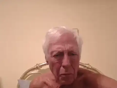 Snapshot of capttp chatting on 10/14/25, 02:56 capttp online show from 10/14/25, 02:56