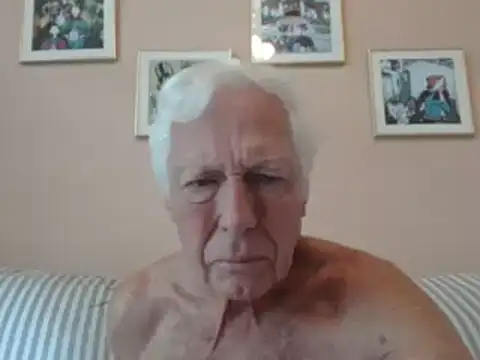 Snapshot of capttp chatting on 10/15/25, 02:50 capttp online show from 10/15/25, 02:50