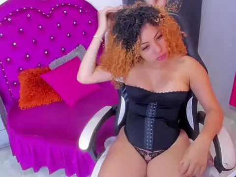 beby doll22 online show from 11/28/25, 11:24