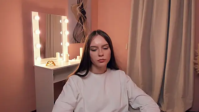 KattieCoron online show from 11/13/25, 03:55