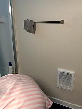 NaomiBella333 online show from 11/12/25, 10:52