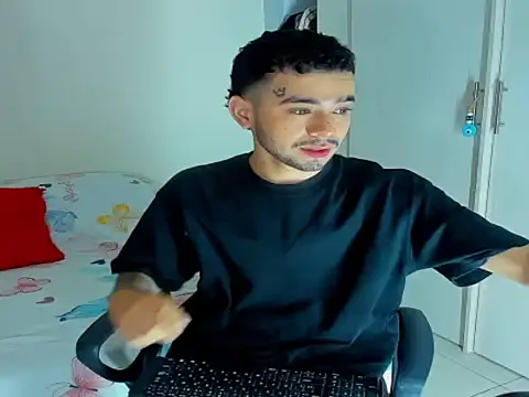 JohnE Medina online show from 11/20/25, 05:12