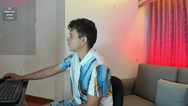 Hospick white online show from 11/15/25, 05:20