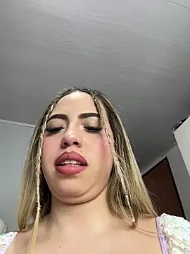 cupcakee  online show from 11/16/25, 07:52