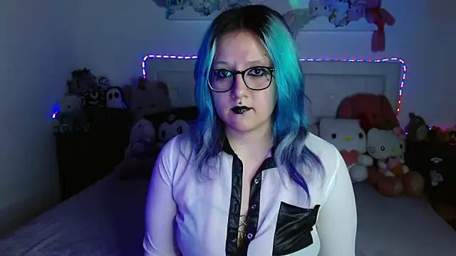 Snapshot of DaiaD3m0niaca chatting on 11/22/25, 11:37 DaiaD3m0niaca online show from 11/22/25, 11:37