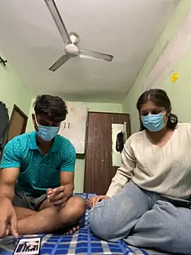 Snapshot of Cute_hotzara chatting on 11/15/25, 05:05 Cute hotzara online show from 11/15/25, 05:05