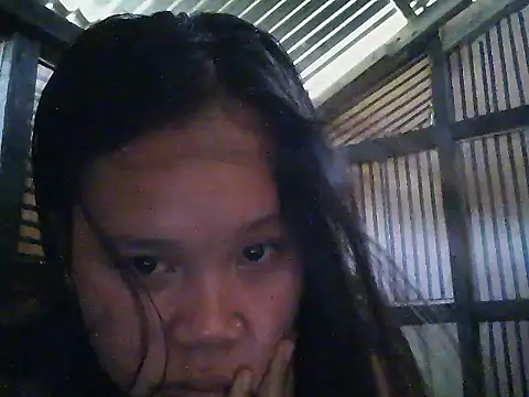 Snapshot of mia_kittykitty chatting on 11/13/25, 01:26 mia kittykitty online show from 11/13/25, 01:26