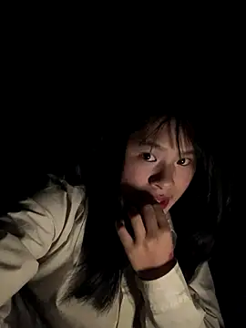 Snapshot of Rainbow2006 chatting on 11/16/25, 02:00 Rainbow2006 online show from 11/16/25, 02:00