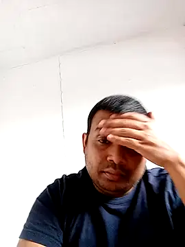 Snapshot of Arian0078 chatting on 11/12/25, 01:55 Arian0078 online show from 11/12/25, 01:55