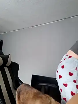 Snapshot of Lilly_hase chatting on 11/19/25, 11:43 Lilly hase online show from 11/19/25, 11:43