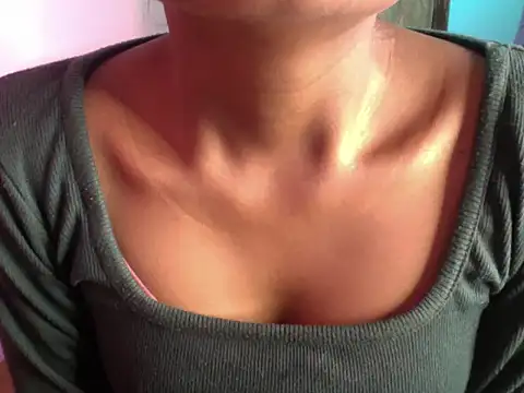 Riyya 00 online show from 11/18/25, 06:07