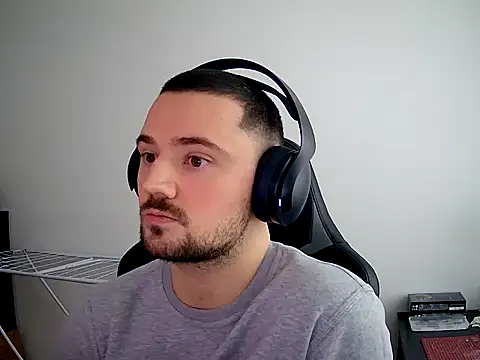 Handsomeboy4you online show from 11/21/25, 09:19