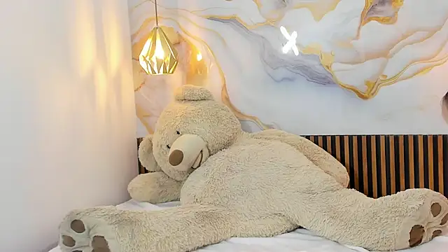 Snapshot of Cherry_Blossome chatting on 11/12/25, 03:12 Cherry Blossome online show from 11/12/25, 03:12