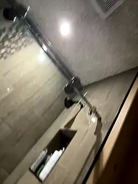 mikeyy003 online show from 11/12/25, 05:24