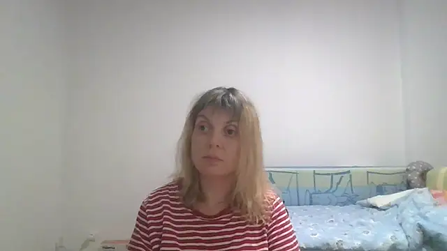 Snapshot of CherieAdair chatting on 11/12/25, 08:19 CherieAdair online show from 11/12/25, 08:19