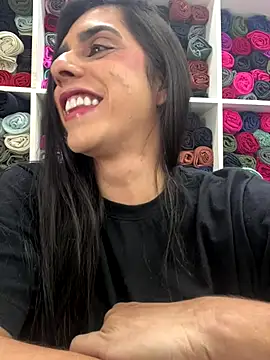 Monahliza online show from 11/27/25, 05:15