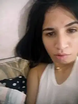 Snapshot of Leilaa555 chatting on 11/14/25, 02:27 Leilaa555 online show from 11/14/25, 02:27